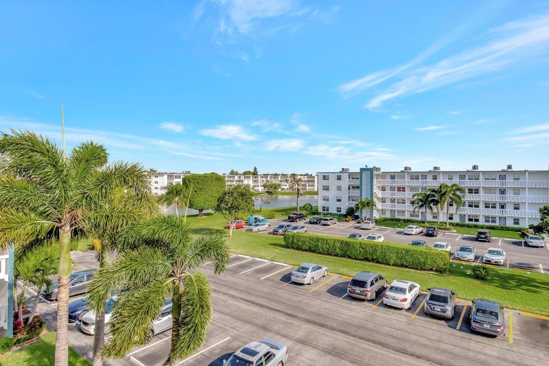 待售: $129,900 (2 贝兹, 1 浴室, 861 平方英尺)