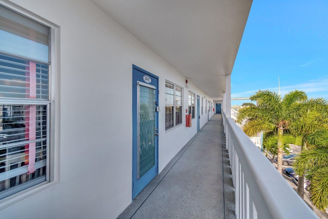 待售: $129,900 (2 贝兹, 1 浴室, 861 平方英尺)