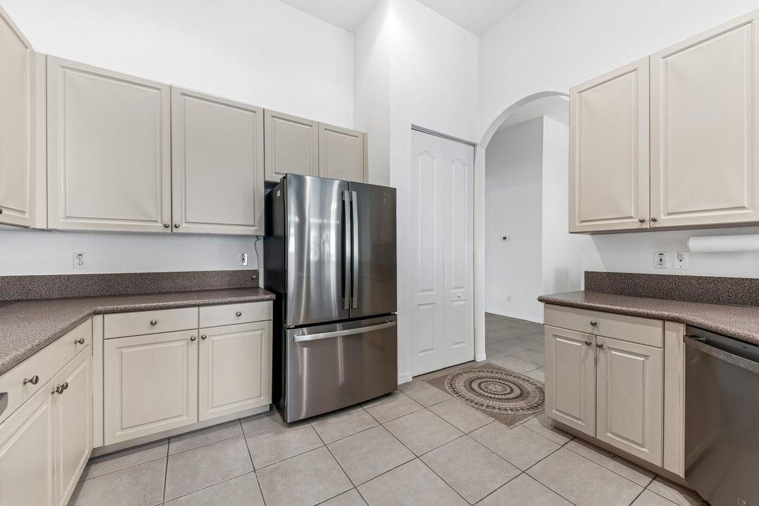 En Venta: $499,000 (2 camas, 2 baños, 2343 Pies cuadrados)