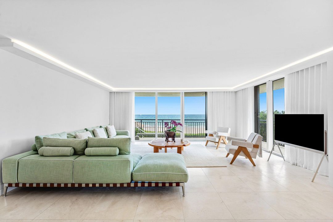 待售: $2,850,000 (2 贝兹, 2 浴室, 1615 平方英尺)