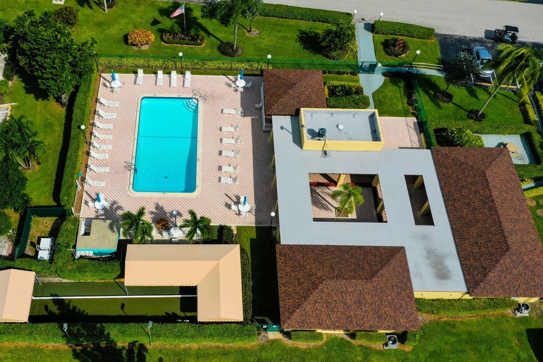 出租: $4,000 (2 贝兹, 2 浴室, 1100 平方英尺)