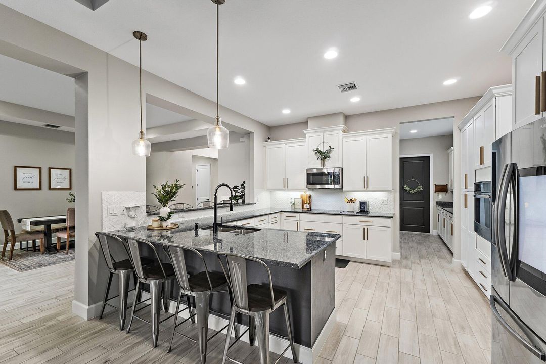 待售: $929,500 (5 贝兹, 4 浴室, 3023 平方英尺)