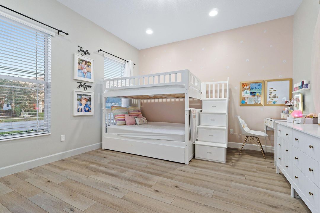 待售: $929,500 (5 贝兹, 4 浴室, 3023 平方英尺)