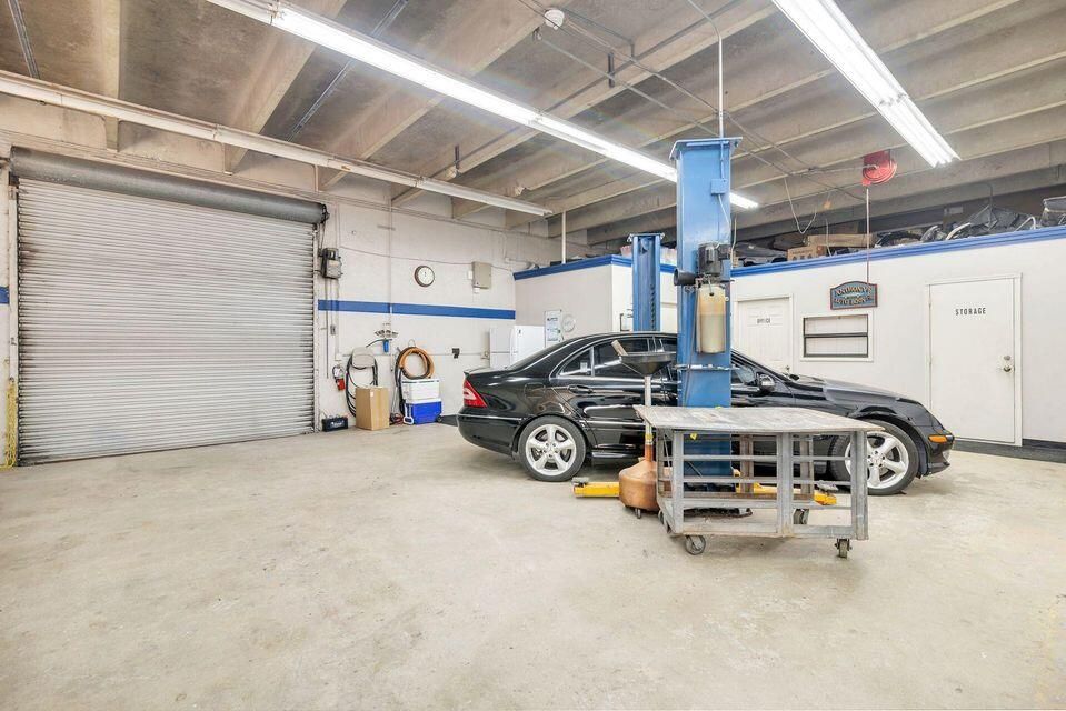 На продажу: $1,395,000 (0 спален, 0 ванн, 2420 Квадратных фут)