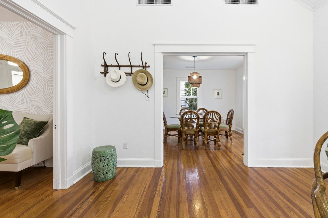 For Sale: $4,150,000 (3 beds, 2 baths, 1728 Square Feet)