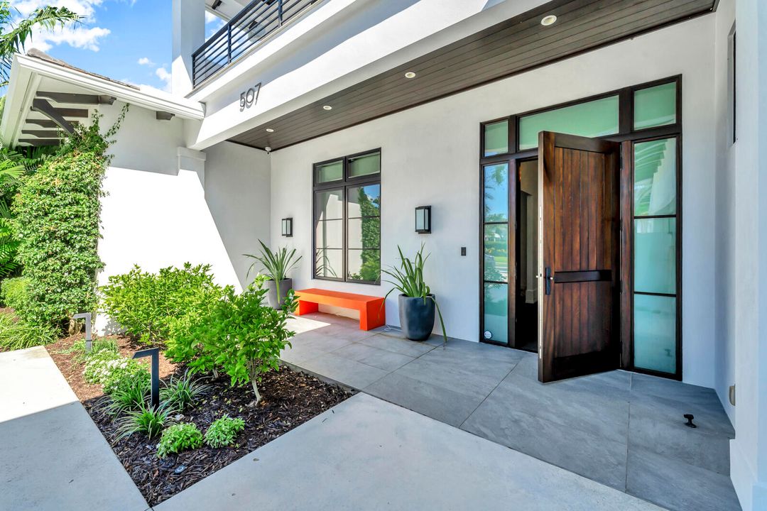 For Sale: $9,400,000 (5 beds, 4 baths, 6258 Square Feet)