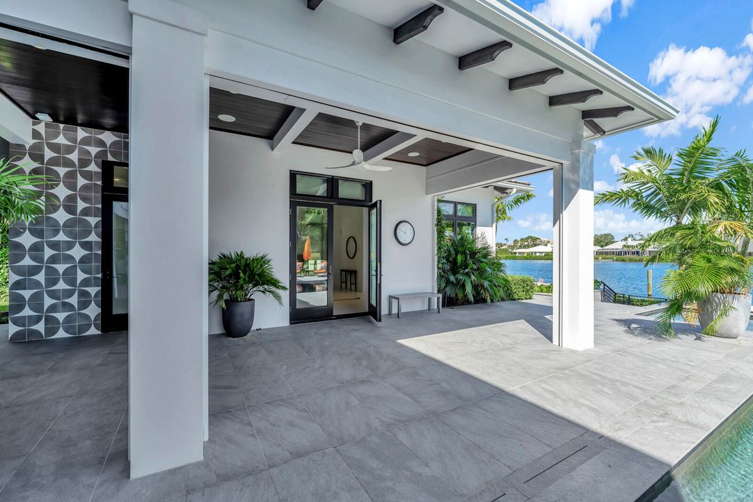 For Sale: $9,400,000 (5 beds, 4 baths, 6258 Square Feet)