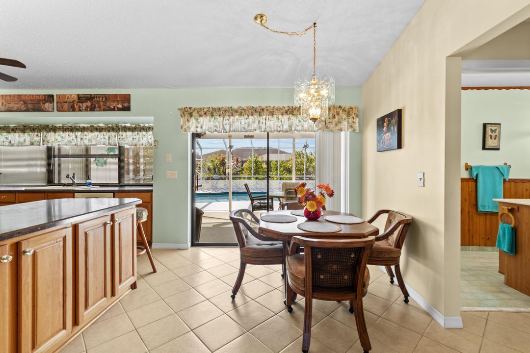 Activo con contrato: $365,000 (2 camas, 2 baños, 1244 Pies cuadrados)