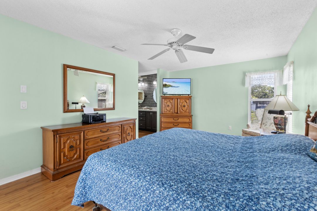 Activo con contrato: $365,000 (2 camas, 2 baños, 1244 Pies cuadrados)