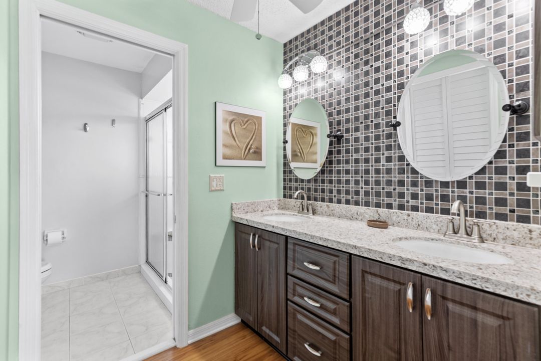 Activo con contrato: $365,000 (2 camas, 2 baños, 1244 Pies cuadrados)