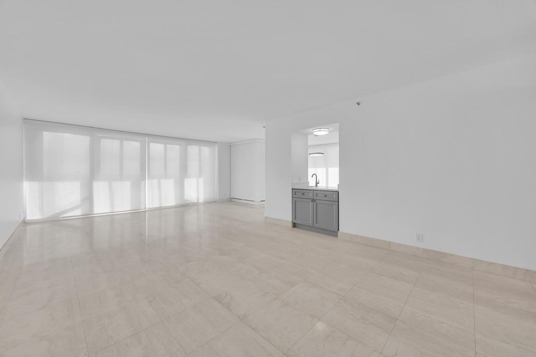 出租: $10,000 (2 贝兹, 2 浴室, 2091 平方英尺)