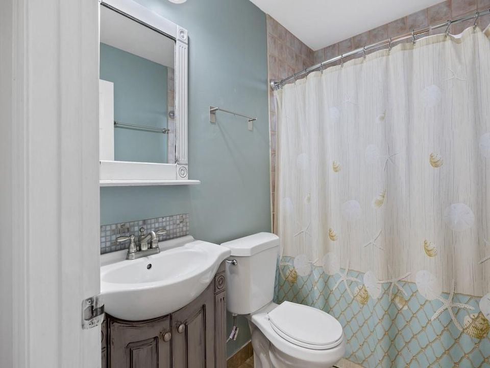 На продажу: $375,000 (3 спален, 2 ванн, 1902 Квадратных фут)