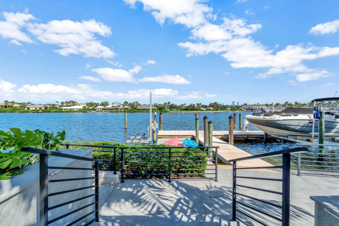 For Sale: $9,400,000 (5 beds, 4 baths, 6258 Square Feet)