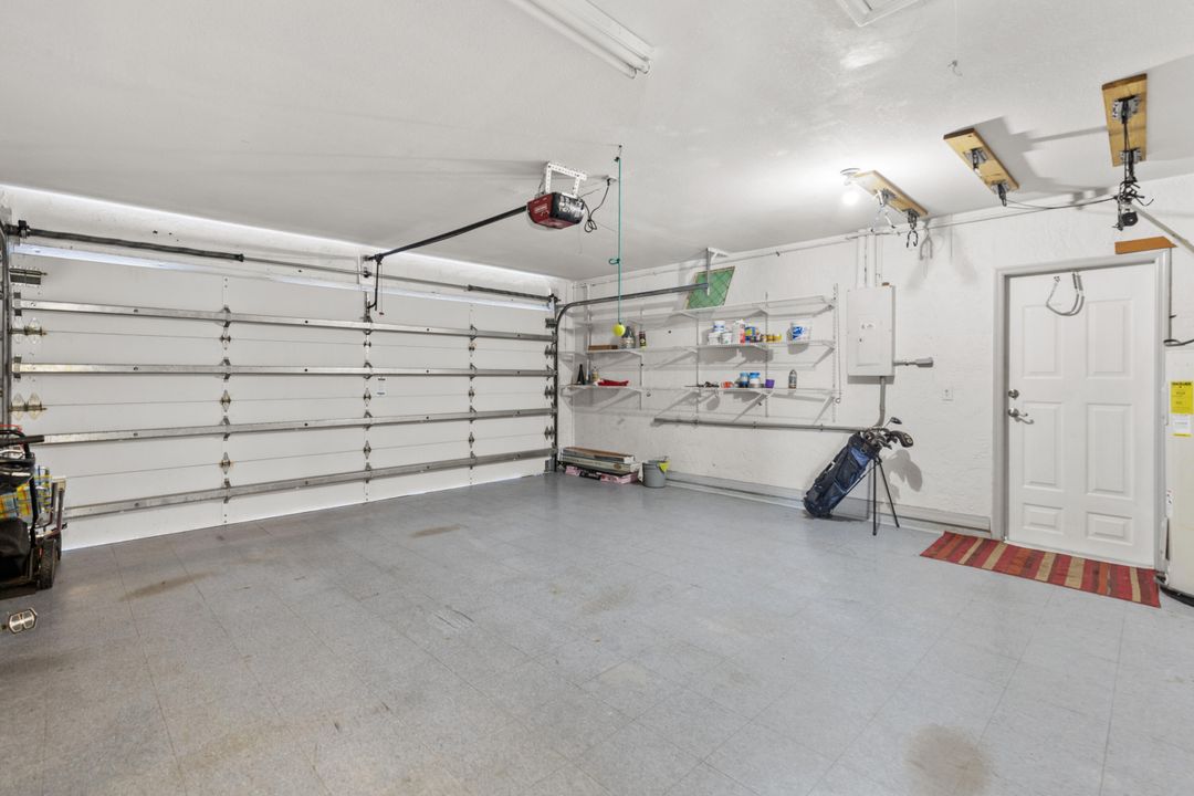 Activo con contrato: $365,000 (2 camas, 2 baños, 1244 Pies cuadrados)