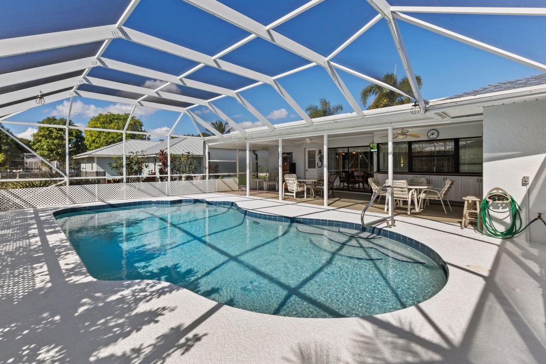 Activo con contrato: $365,000 (2 camas, 2 baños, 1244 Pies cuadrados)