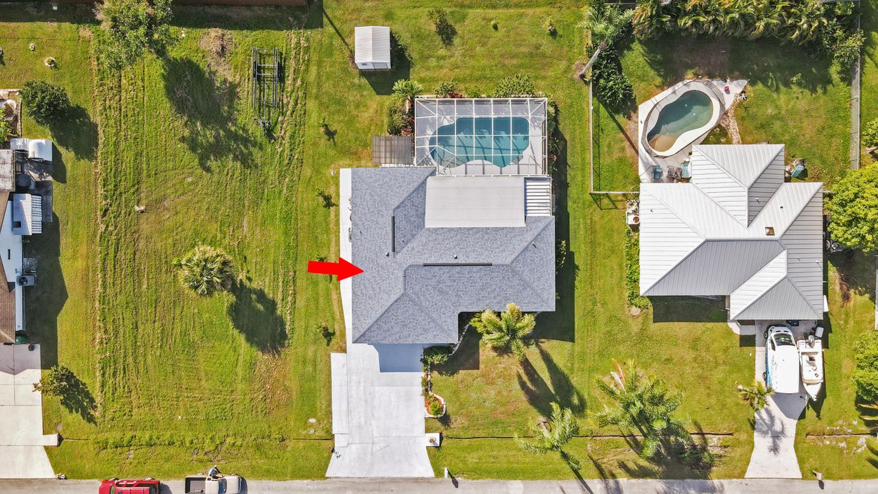 Activo con contrato: $365,000 (2 camas, 2 baños, 1244 Pies cuadrados)