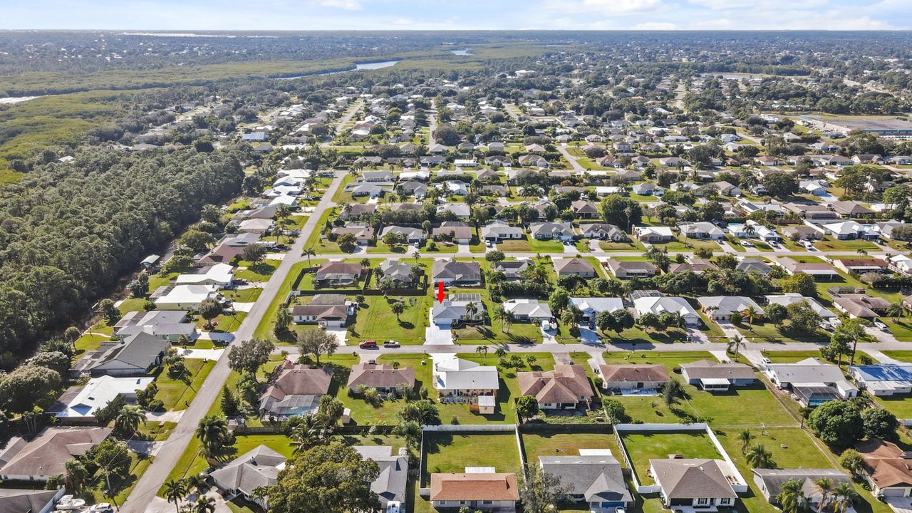 Activo con contrato: $365,000 (2 camas, 2 baños, 1244 Pies cuadrados)