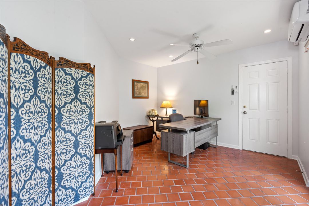 На продажу: $2,748,000 (4 спален, 3 ванн, 3954 Квадратных фут)