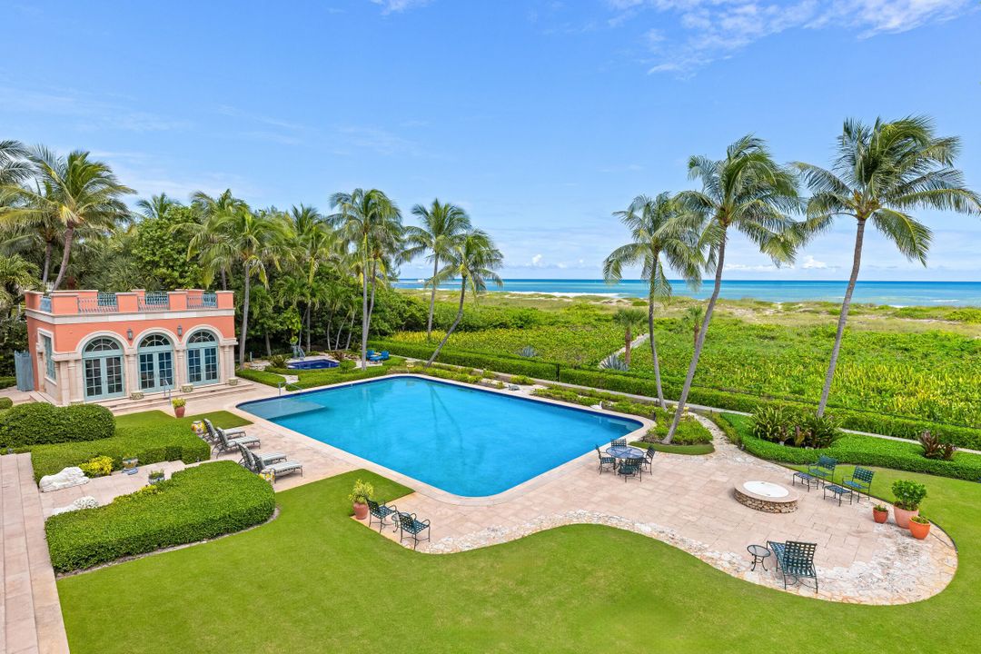 En Venta: $205,000,000 (8 camas, 9 baños, 14496 Pies cuadrados)