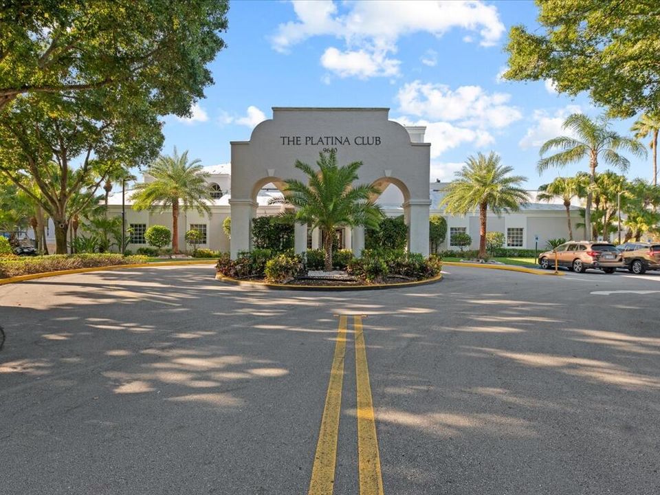 合同活跃: $2,299 (2 贝兹, 2 浴室, 1131 平方英尺)