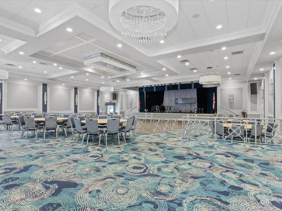 合同活跃: $2,299 (2 贝兹, 2 浴室, 1131 平方英尺)