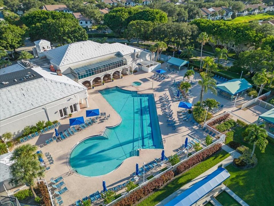 合同活跃: $2,299 (2 贝兹, 2 浴室, 1131 平方英尺)