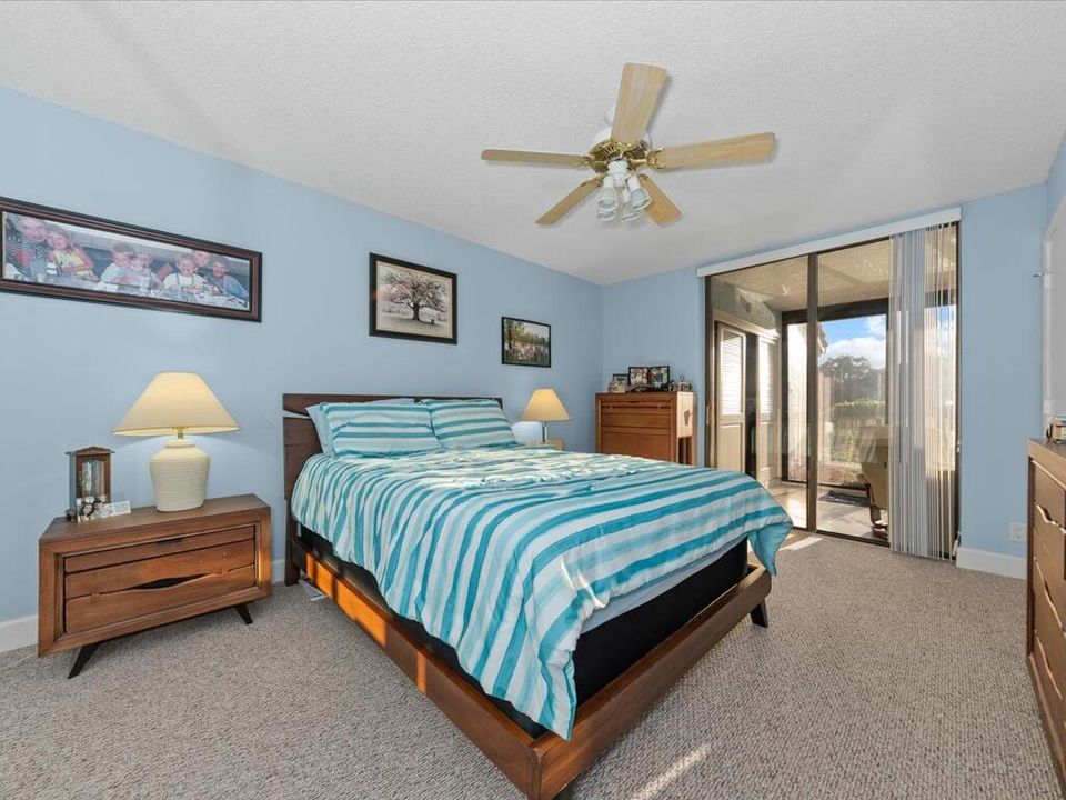 合同活跃: $2,299 (2 贝兹, 2 浴室, 1131 平方英尺)