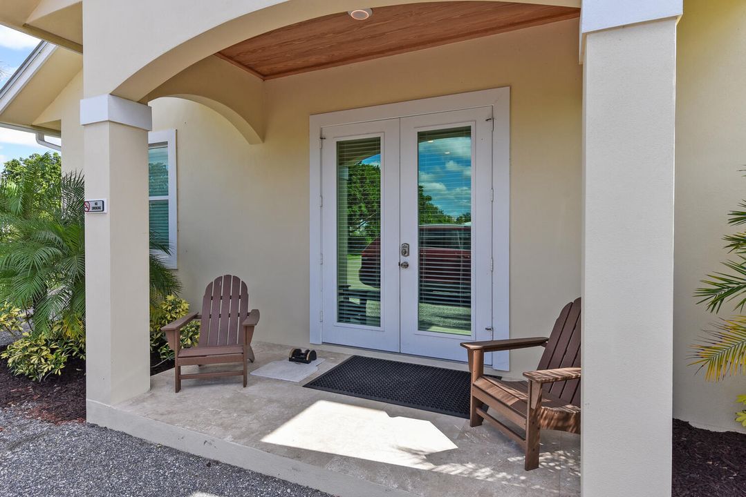 出租: $3,100 (2 贝兹, 2 浴室, 4453 平方英尺)