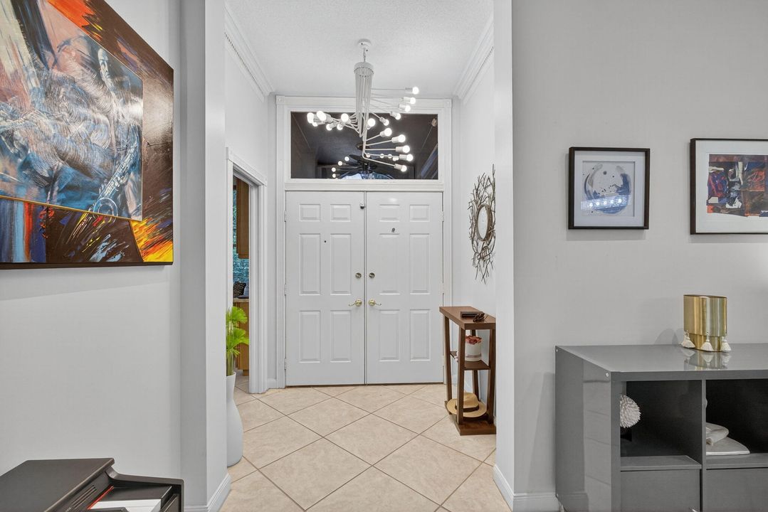 For Sale: $769,000 (3 beds, 2 baths, 1974 Square Feet)