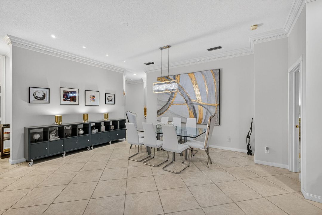 For Sale: $769,000 (3 beds, 2 baths, 1974 Square Feet)