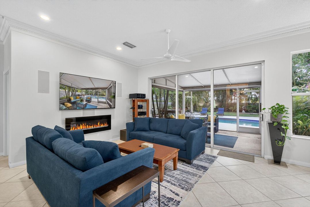 For Sale: $769,000 (3 beds, 2 baths, 1974 Square Feet)