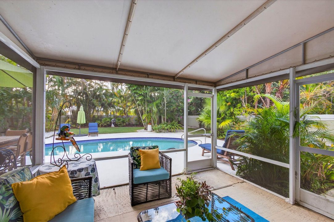 For Sale: $769,000 (3 beds, 2 baths, 1974 Square Feet)