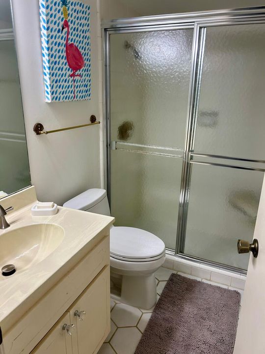 En Renta: $3,800 (2 camas, 2 baños, 1900 Pies cuadrados)