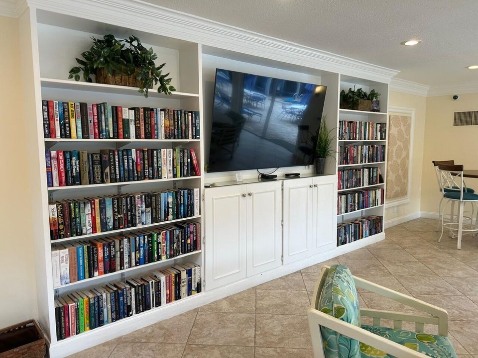 En Renta: $3,800 (2 camas, 2 baños, 1900 Pies cuadrados)