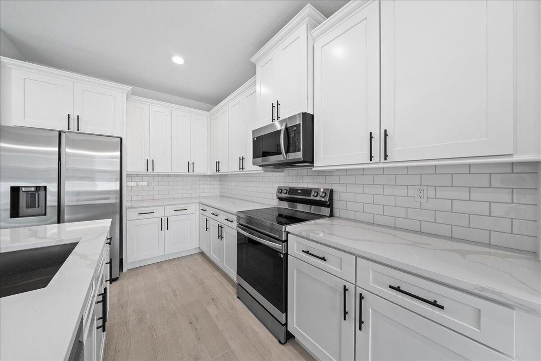 En Venta: $464,900 (4 camas, 2 baños, 2061 Pies cuadrados)