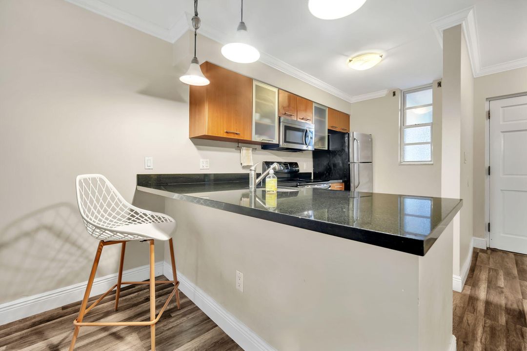 En Venta: $389,000 (2 camas, 1 baños, 926 Pies cuadrados)