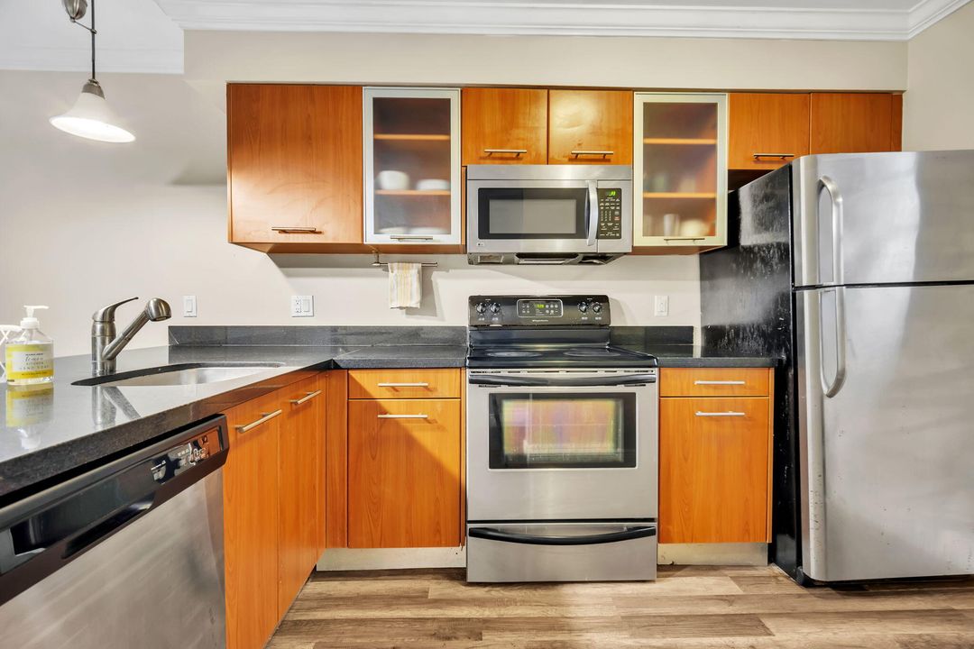 En Venta: $389,000 (2 camas, 1 baños, 926 Pies cuadrados)