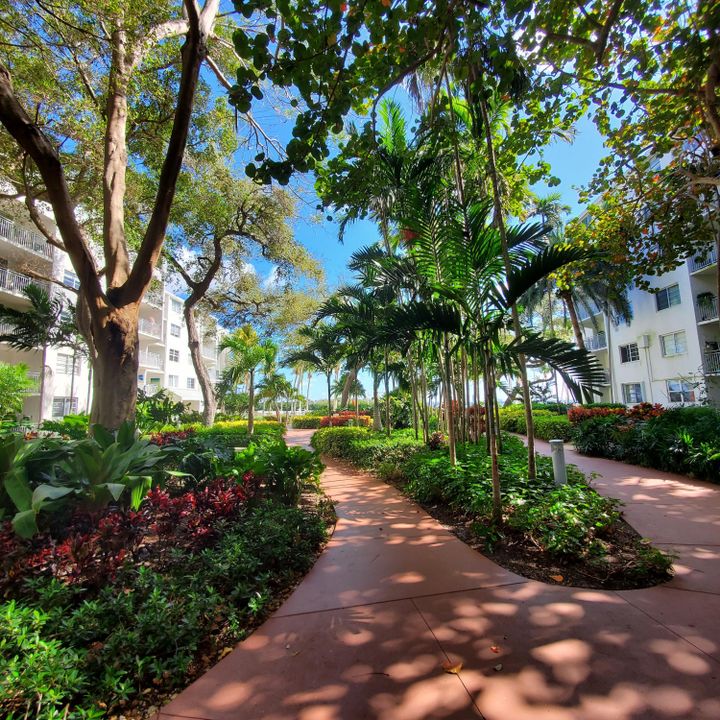 En Venta: $389,000 (2 camas, 1 baños, 926 Pies cuadrados)