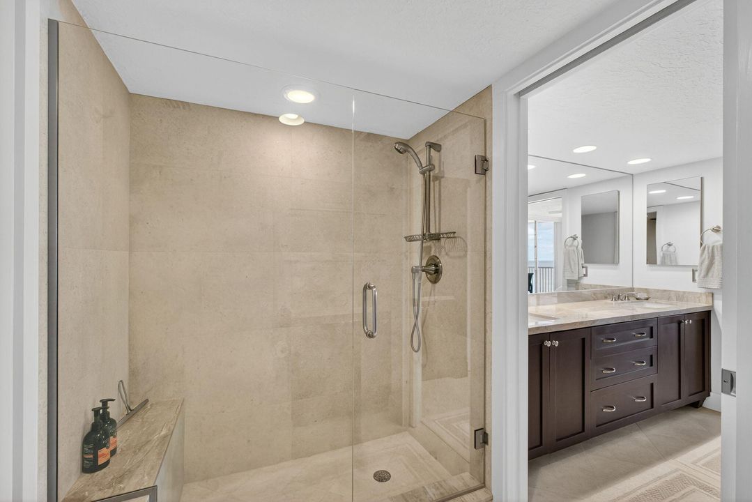 待售: $879,000 (2 贝兹, 2 浴室, 1295 平方英尺)