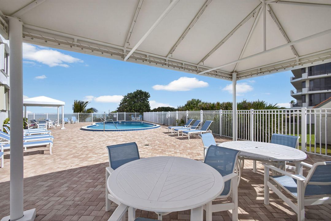 待售: $879,000 (2 贝兹, 2 浴室, 1295 平方英尺)