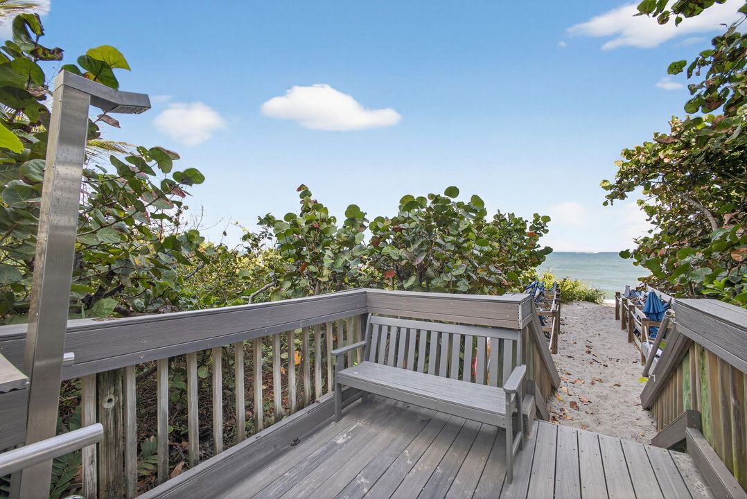 待售: $879,000 (2 贝兹, 2 浴室, 1295 平方英尺)