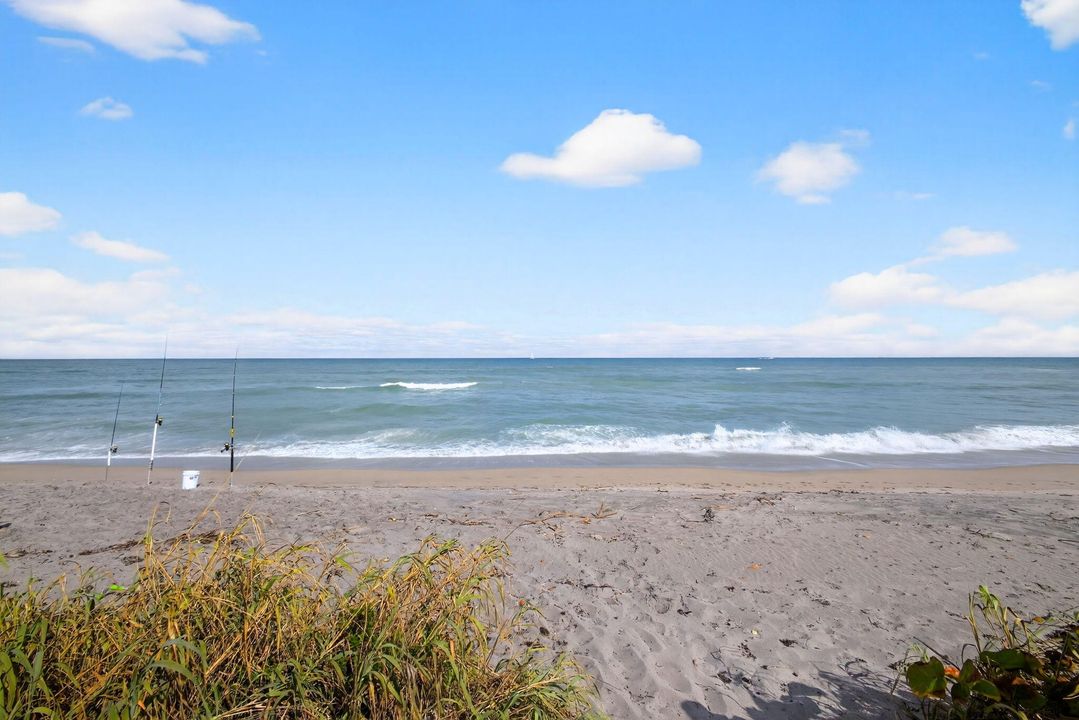 待售: $879,000 (2 贝兹, 2 浴室, 1295 平方英尺)