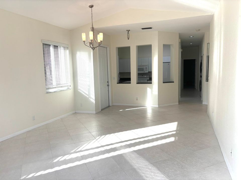 На продажу: $475,000 (3 спален, 2 ванн, 1292 Квадратных фут)