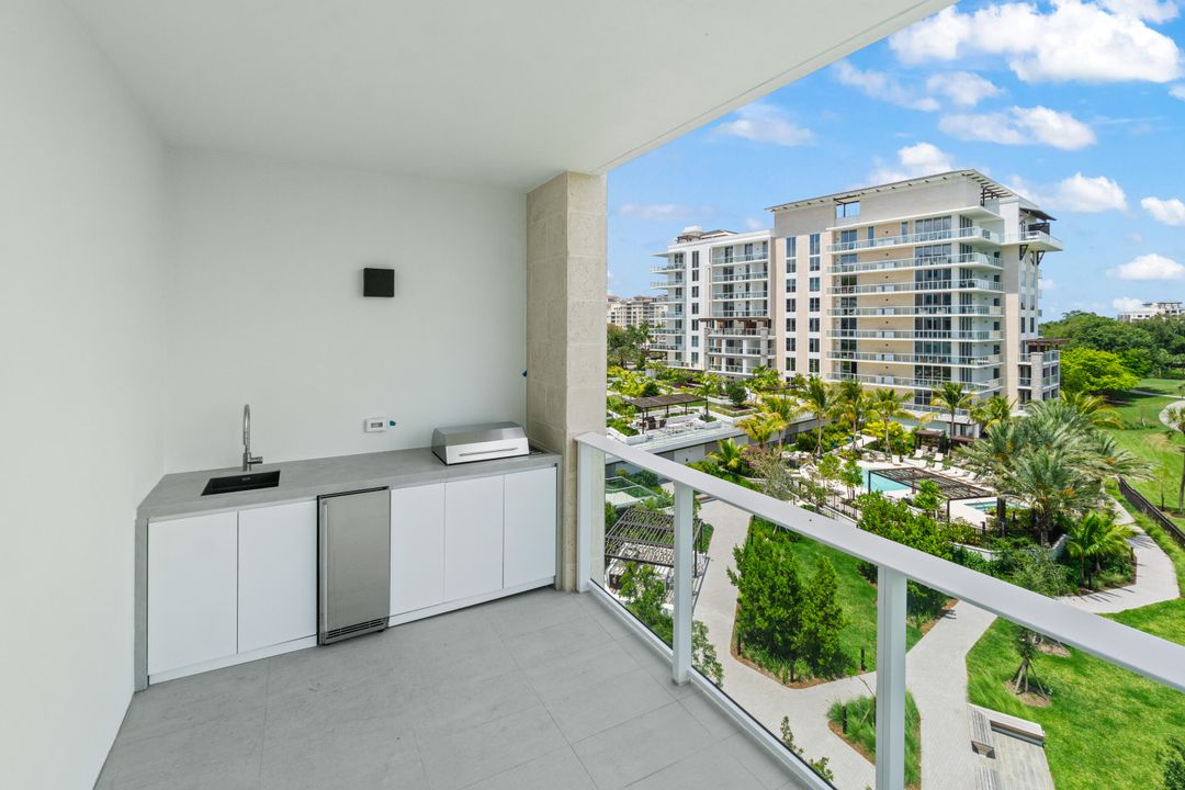 For Sale: $7,087,000 (3 beds, 3 baths, 4265 Square Feet)