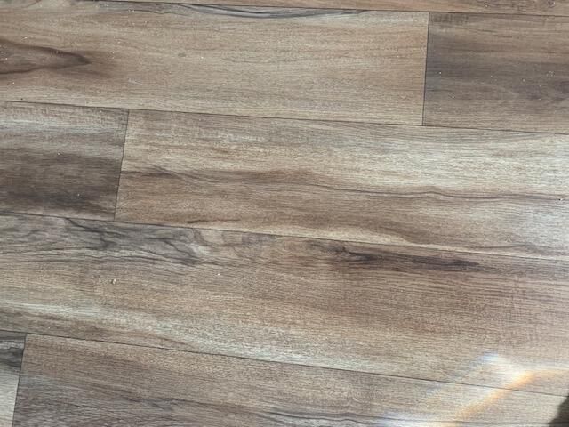 For Sale: $57,000 (2 beds, 1 baths, 742 Square Feet)