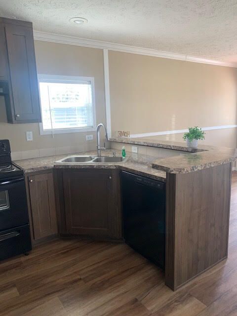 For Sale: $57,000 (2 beds, 1 baths, 742 Square Feet)