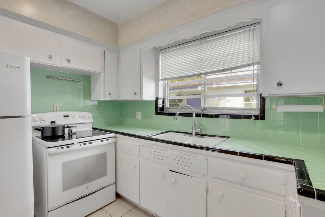 En Venta: $425,525 (2 camas, 2 baños, 1425 Pies cuadrados)