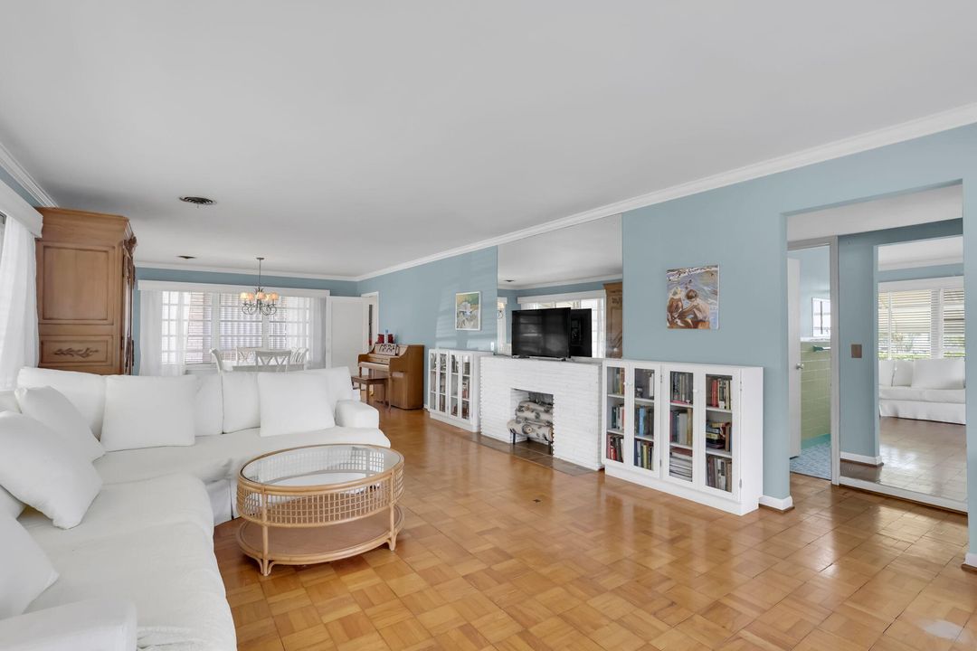 En Venta: $425,525 (2 camas, 2 baños, 1425 Pies cuadrados)