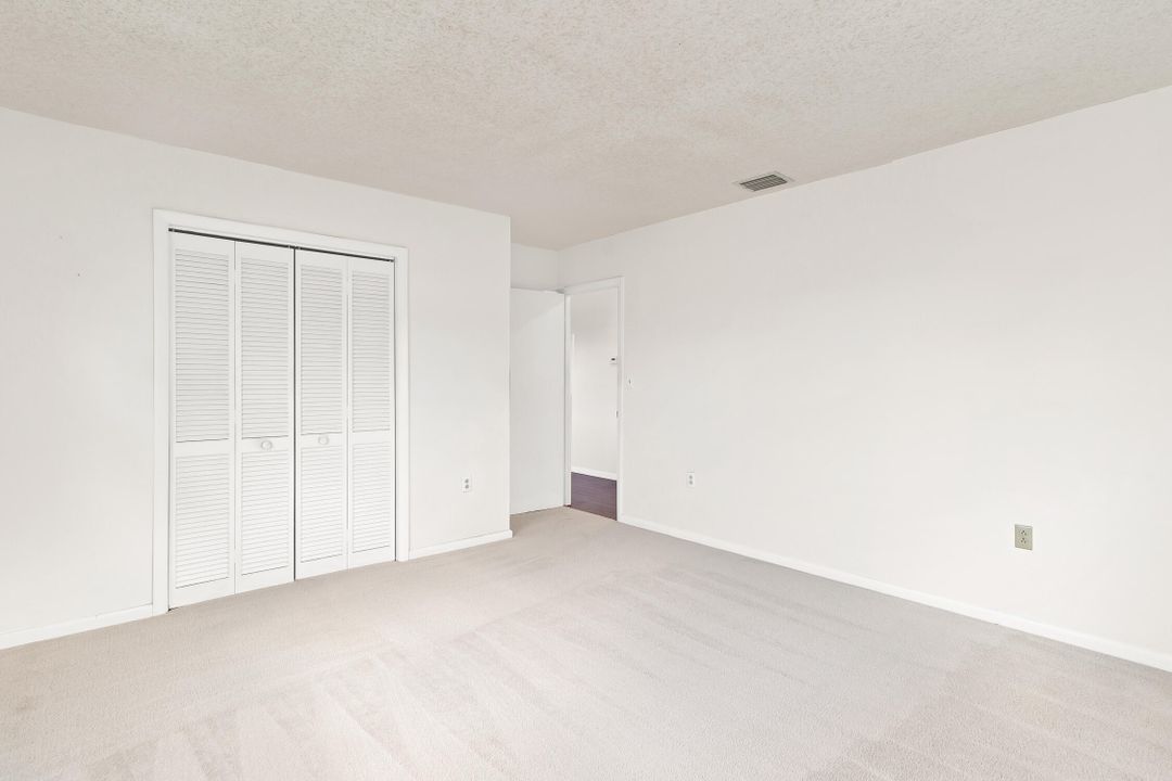 For Sale: $250,000 (2 beds, 2 baths, 1224 Square Feet)