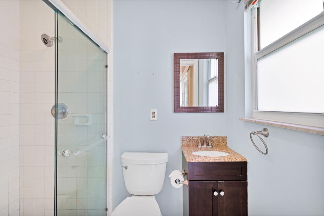 For Sale: $250,000 (2 beds, 2 baths, 1224 Square Feet)